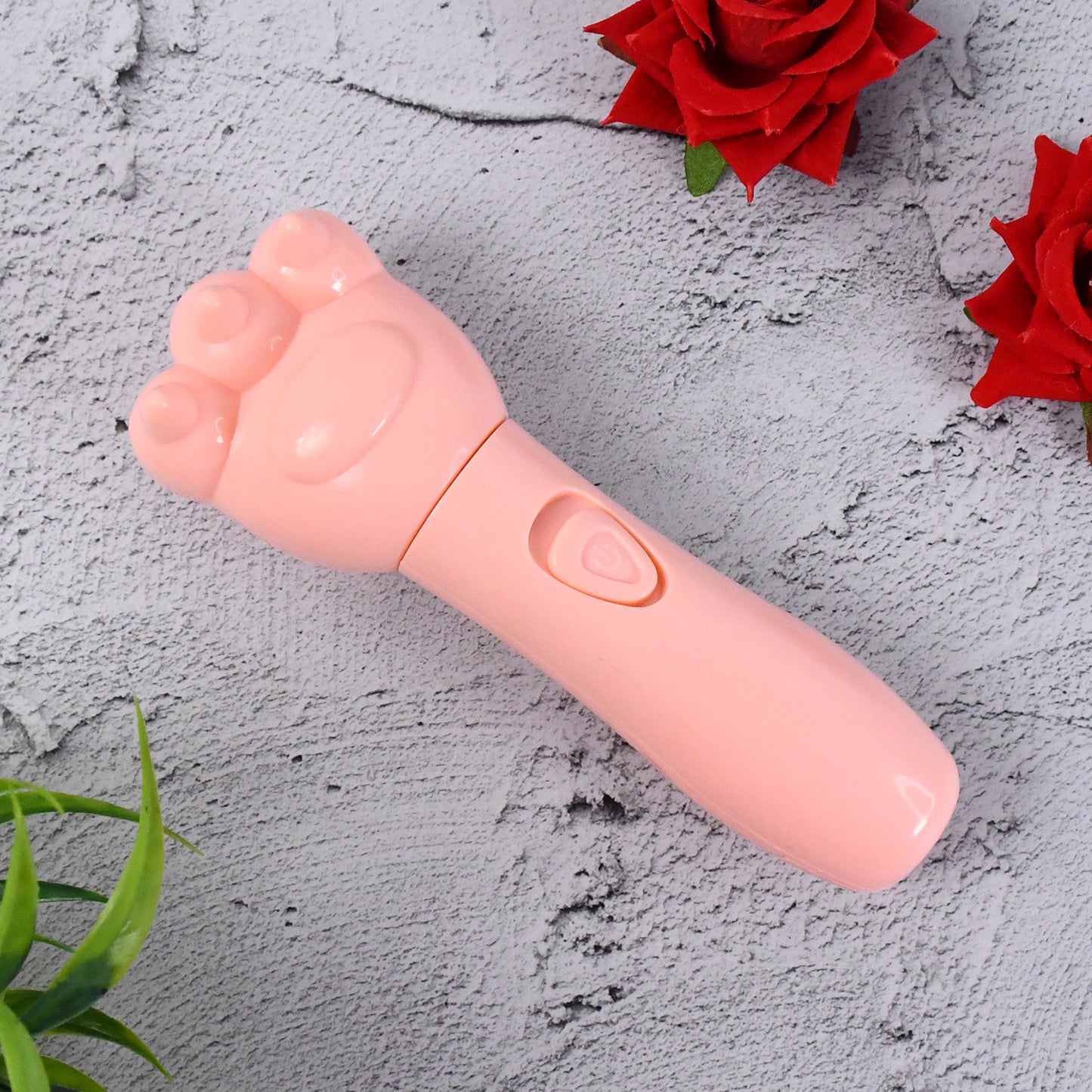 Bear Hand Massager for Khujli Relief – Gentle & Soothing Comfort for Itchy Skin